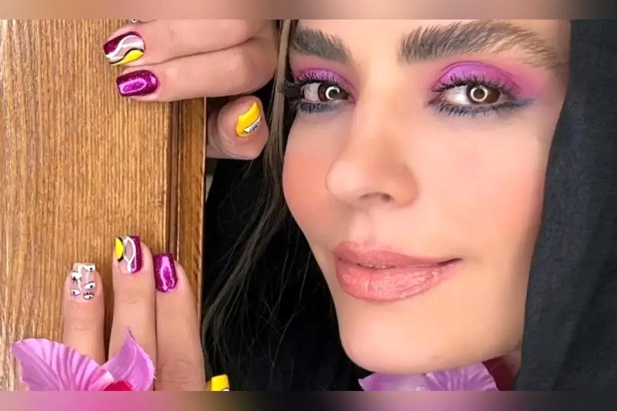 سفر در زمان با سپیده خداوردی: عکس‌های دیدنی بازیگر و نوازنده ایرانی در روسیه