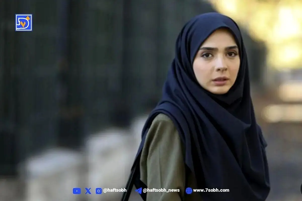 استایل منحصربه‌فرد و شیک المیرا دهقانی در مراسم اکران «ناجورها» توجه کاربران فضای مجازی را جلب کرد