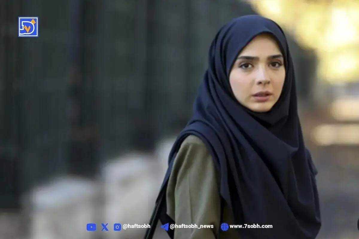 استایل منحصربه‌فرد و شیک المیرا دهقانی در مراسم اکران «ناجورها» توجه کاربران فضای مجازی را جلب کرد