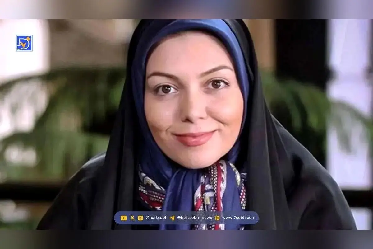 نگاهی به چیدمان منزل آزاده نامداری در شب حادثه؛ میز عزای مزین به ترمه، شمع سیاه و عناصر سنتی اسلیمی