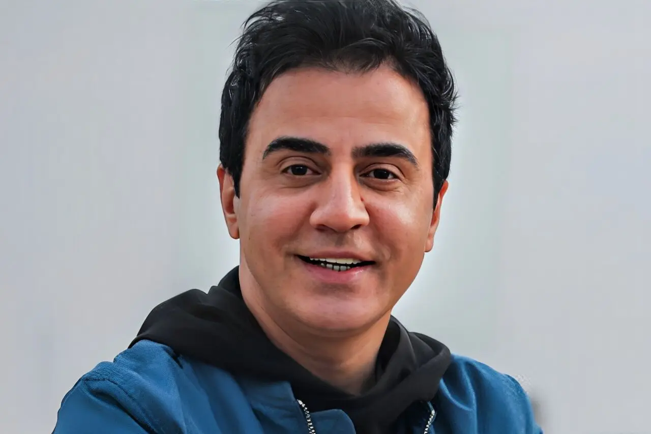 اعتراف صمیمانه عمو پورنگ درباره مهم‌ترین حسرت‌های زندگی‌اش|عمو پورنگ: اگر برگردم عقب، زود ازدواج می‌کنم!