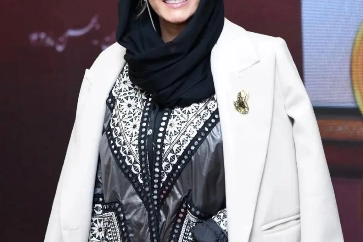 تصویر جدید فریبا نادری در بیوتی سالن هنگام رنگ کردن موهایش منتشر شد؛ لحظهای خاص از زندگی بازیگر محبوب