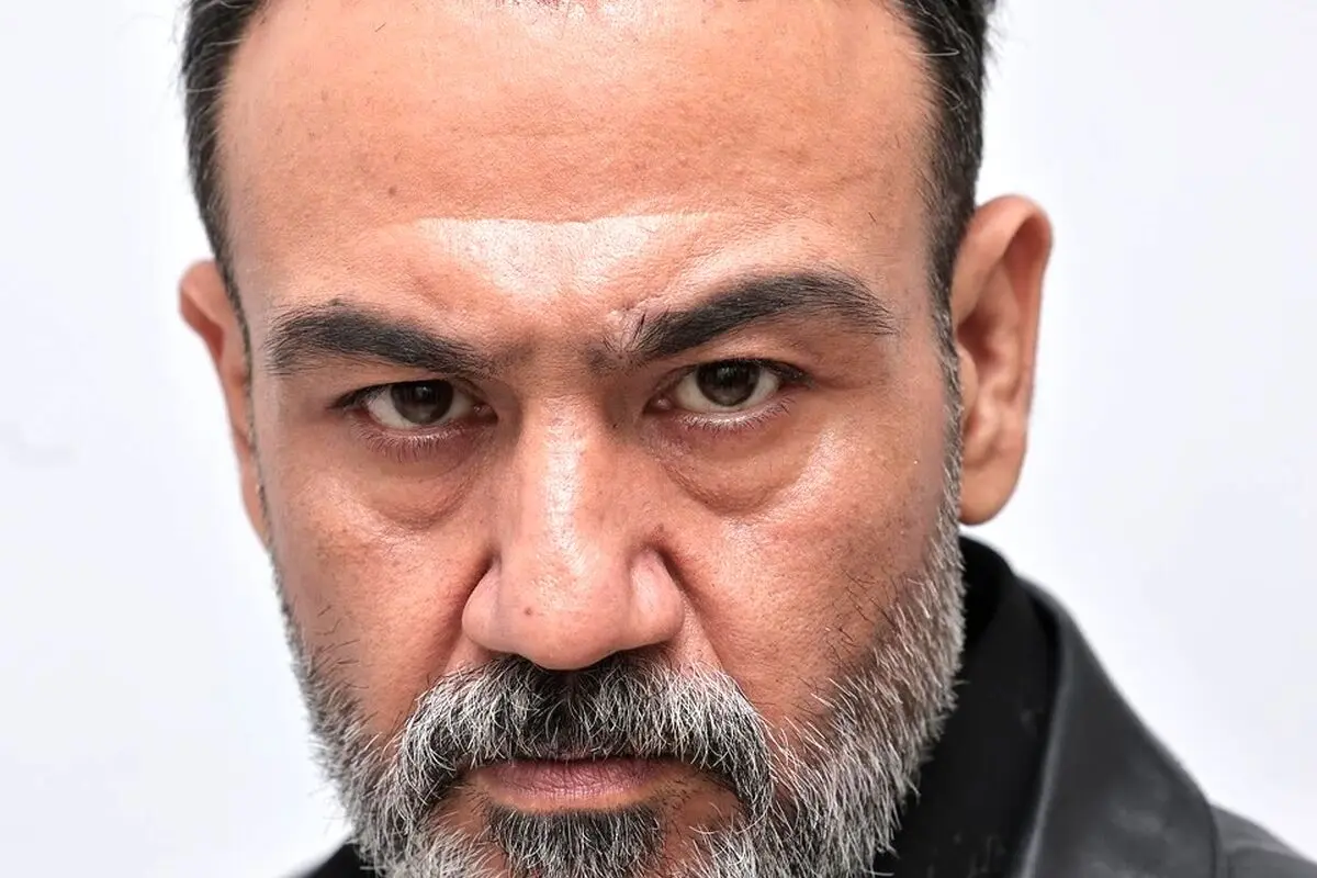 عکس خانوادگی مهران غفوریان با مادر و دخترش + پیام محبت‌آمیز و درخواست دعا برای آرامش و سلامت خانواده