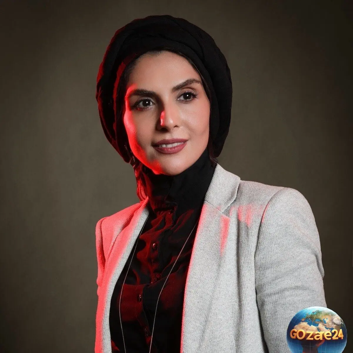 شیوا مکی‌نیان، بازیگر پایتخت 7، با سلفی در آسانسور و شهرت جهانی در تئاترهای بین‌المللی