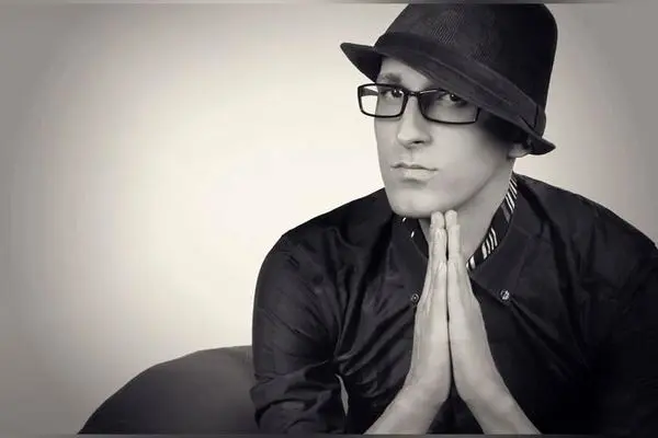 سالگرد درگذشت مرتضی پاشایی: نگاهی به اتاق شخصی و یادگاری‌های هنرمند محبوب و خاطره‌انگیز