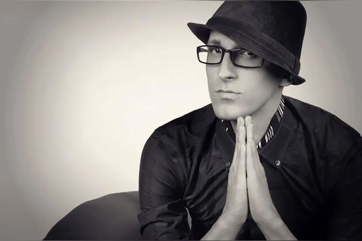 سالگرد درگذشت مرتضی پاشایی: نگاهی به اتاق شخصی و یادگاری‌های هنرمند محبوب و خاطره‌انگیز