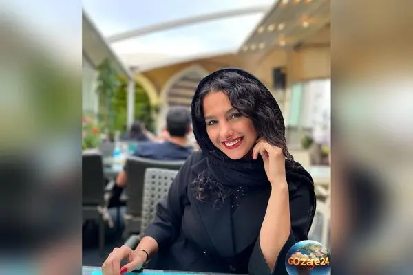 جوانه دلشاد در استایل کژوال و شال سنتی با الهام از معماری و کاشی‌کاری رشت، تصویری خاص در اینستاگرام منتشر کرد