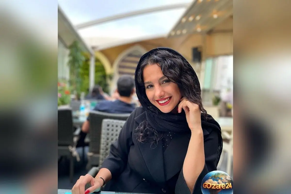 جوانه دلشاد در استایل کژوال و شال سنتی با الهام از معماری و کاشی‌کاری رشت، تصویری خاص در اینستاگرام منتشر کرد