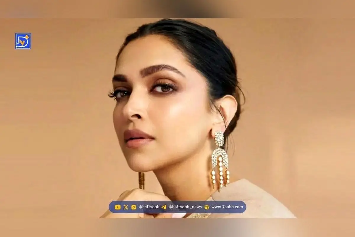 دیپیکا پادوکونه در رویداد مد هند با ساری سنتی و استایل مدرن | نماد زیبایی و فرهنگ بالیوود