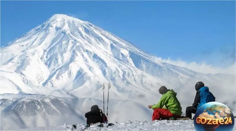 مرد 70 ساله یزدی برای هشتاد و هشتمین بار قله دماوند را فتح کرد + رکوردی بی‌نظیر در جهان