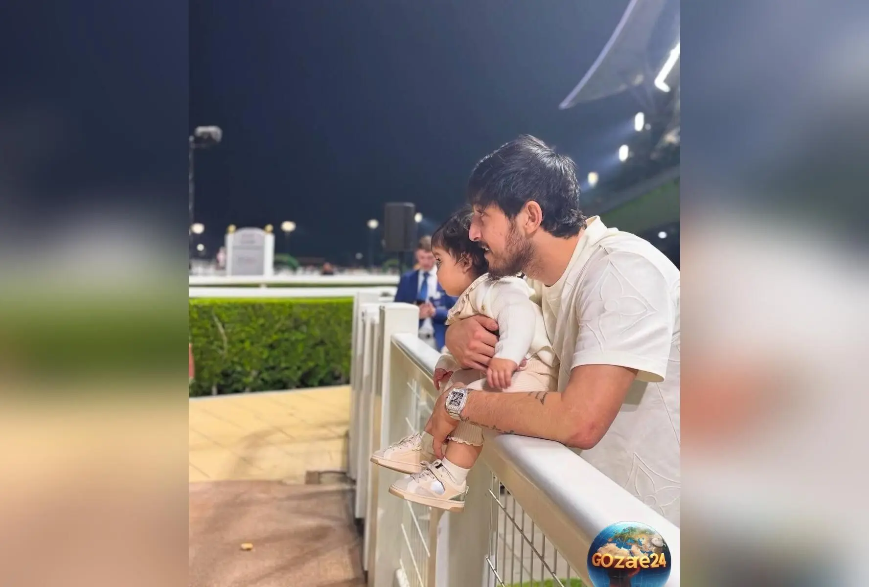 عکس جدید سردار آزمون از دخترش نوا در خارج از کشور و کنار اسباب‌بازی خاص و قشنگش در روز جهانی دختر