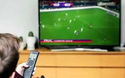 برنامه کامل مسابقات فوتبال امروز ۳ آذر ۱۴۰۴ با پخش زنده و زمان‌بندی بازی‌های تراکتور و لیگ‌های آسیا و جزیره