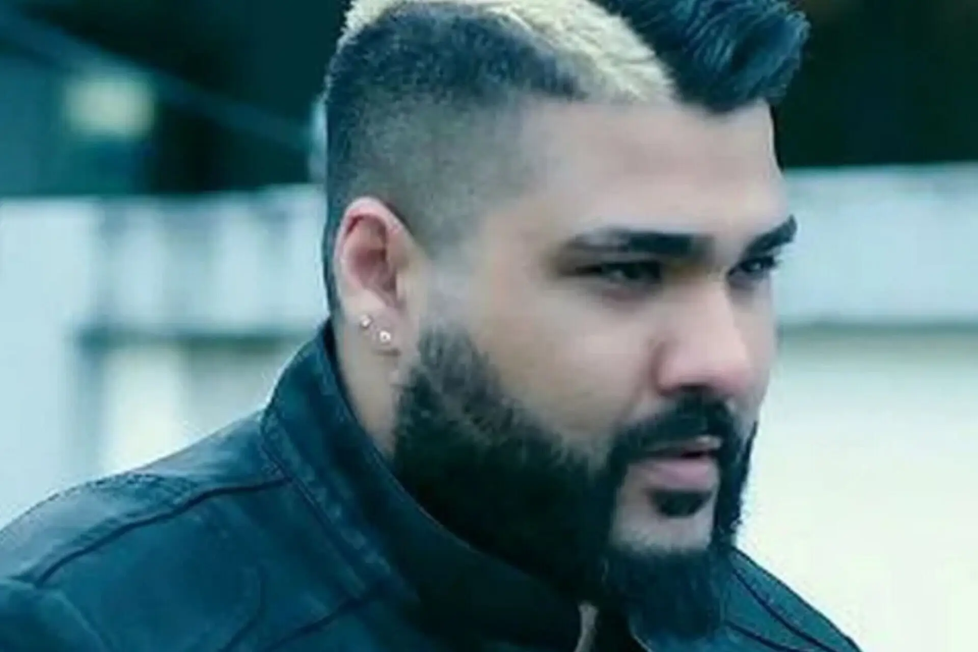  ساسی مانکن و جلب توجه با اسپانسرهای جدید