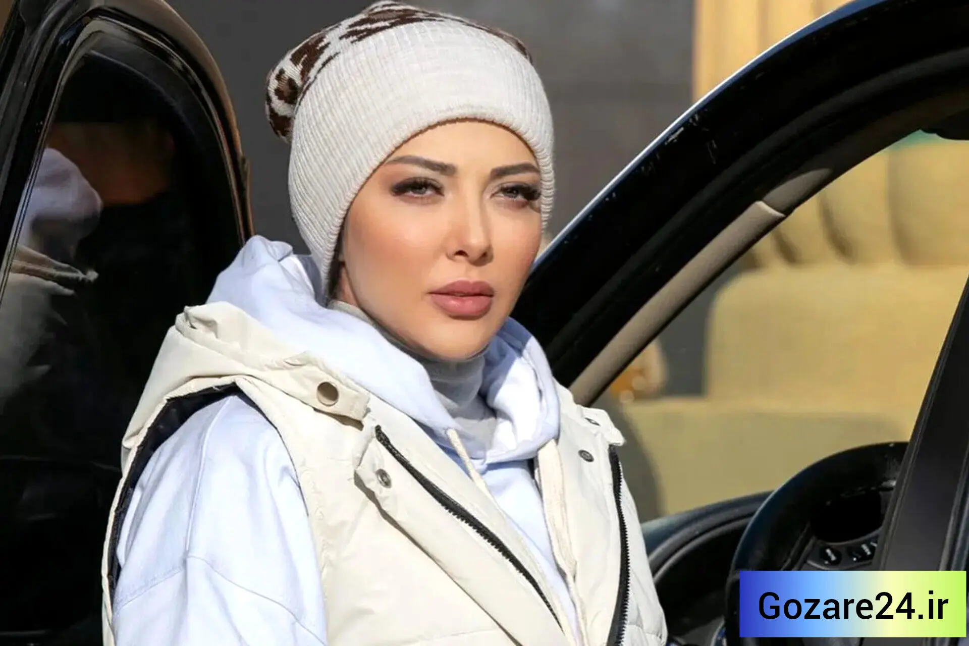 ابراز علاقه دختر گل‌فروش به لیلا اوتادی
