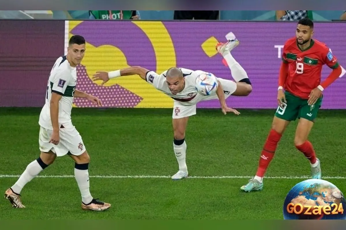 تصویر ماندگار بوسه مدافع مراکش بر سر په‌په و لحظه‌های هیجان‌انگیز پیروزی تاریخی در جام جهانی قطر