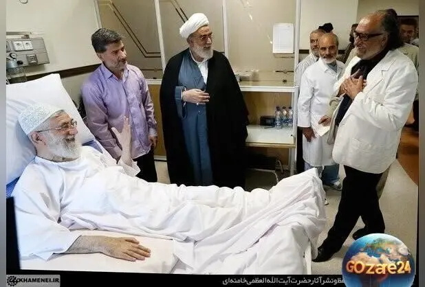 نشست فرهنگی هنرمندان پیشکسوت در هتل انقلاب با حضور وزرای ارشاد و فعالان عرصه هنر و ادبیات