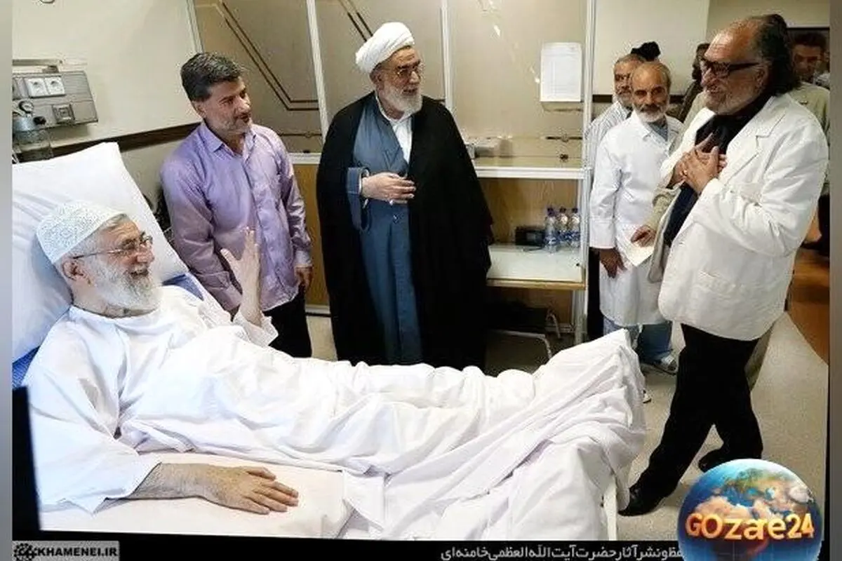 نشست فرهنگی هنرمندان پیشکسوت در هتل انقلاب با حضور وزرای ارشاد و فعالان عرصه هنر و ادبیات