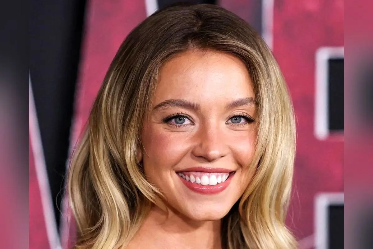 عمارت لوکس سیدنی سویینی در فلوریدا با آکواریوم، اتاق شراب و ۸ حمام منحصر به فرد + تصاویر