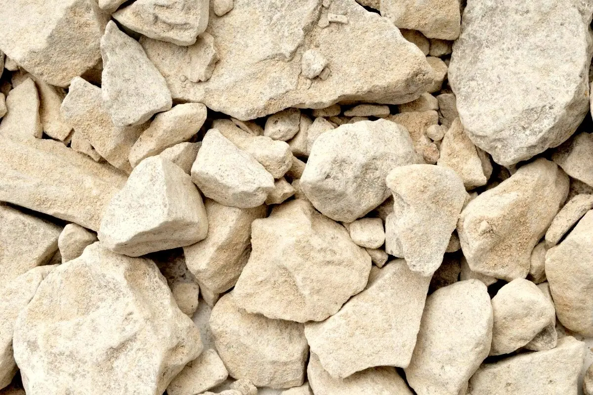 تعبیر خواب آهک: از نگاه سنتی تا روان‌شناسی مدرن در ۷ روایت