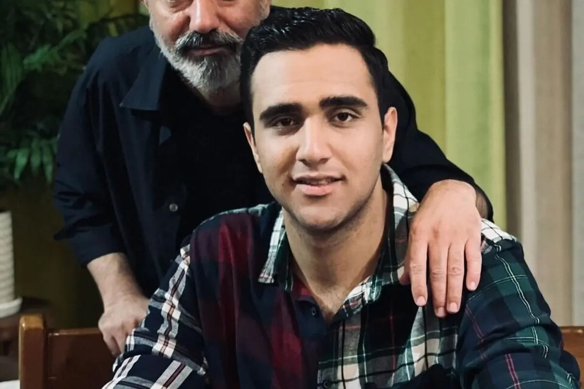 پسر محمدرضا هدایتی با پیام بامزه و عکس جالب، تولد پدرش را تبریک گفت: تغییر نگاه پدر و پسری در روز پدر