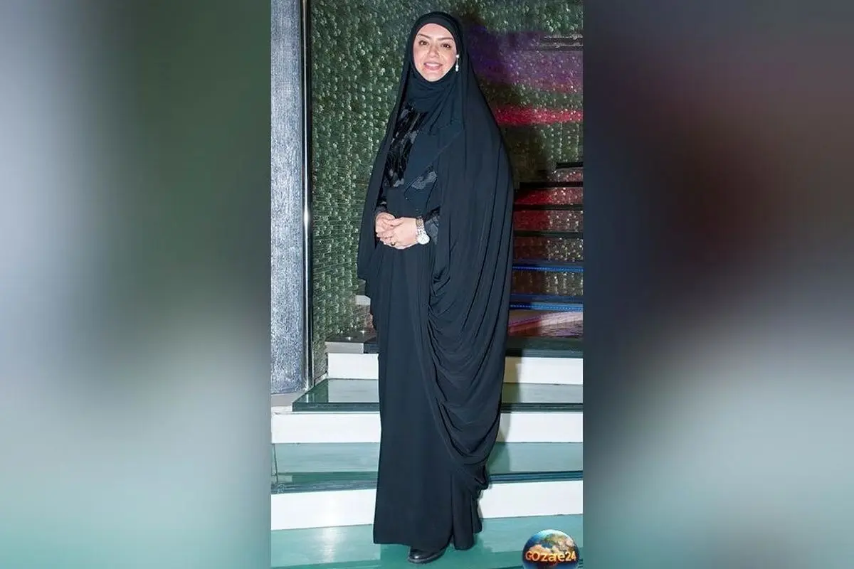 الهام چرخنده در روز حجاب و عفاف ۱۳۹۵ با اهدای ۱۰۰۰ چادر به بانوان تهران و امضای طومار حمایت از قانون حجاب و عفاف