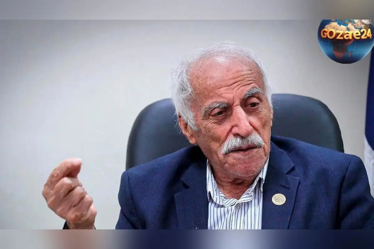 تصویر نادر از عزت‌الله رمضانی‌فر قبل از انقلاب در کنار بهمن مفید در فیلم «والده آقا مصطفی»