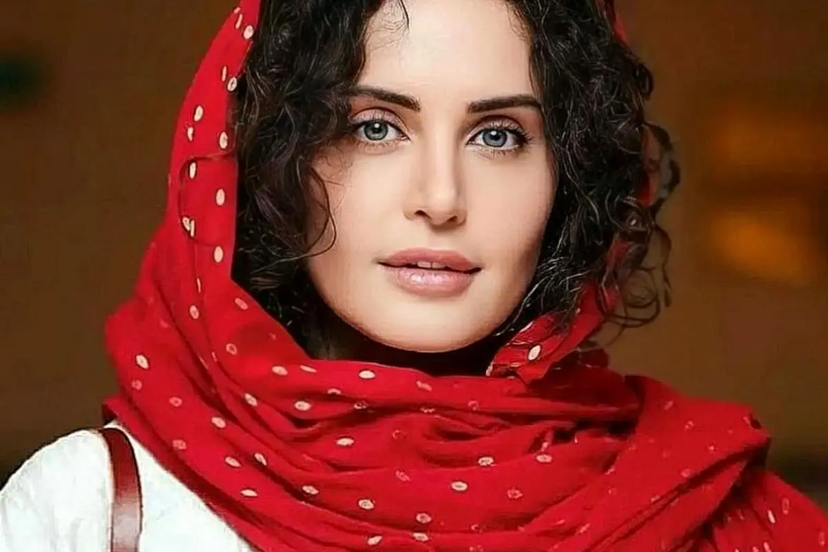 الناز شاکردوست با انتشار پستی در اینستاگرم: یلدا اگه عکس بود، چی می‌شد؟!