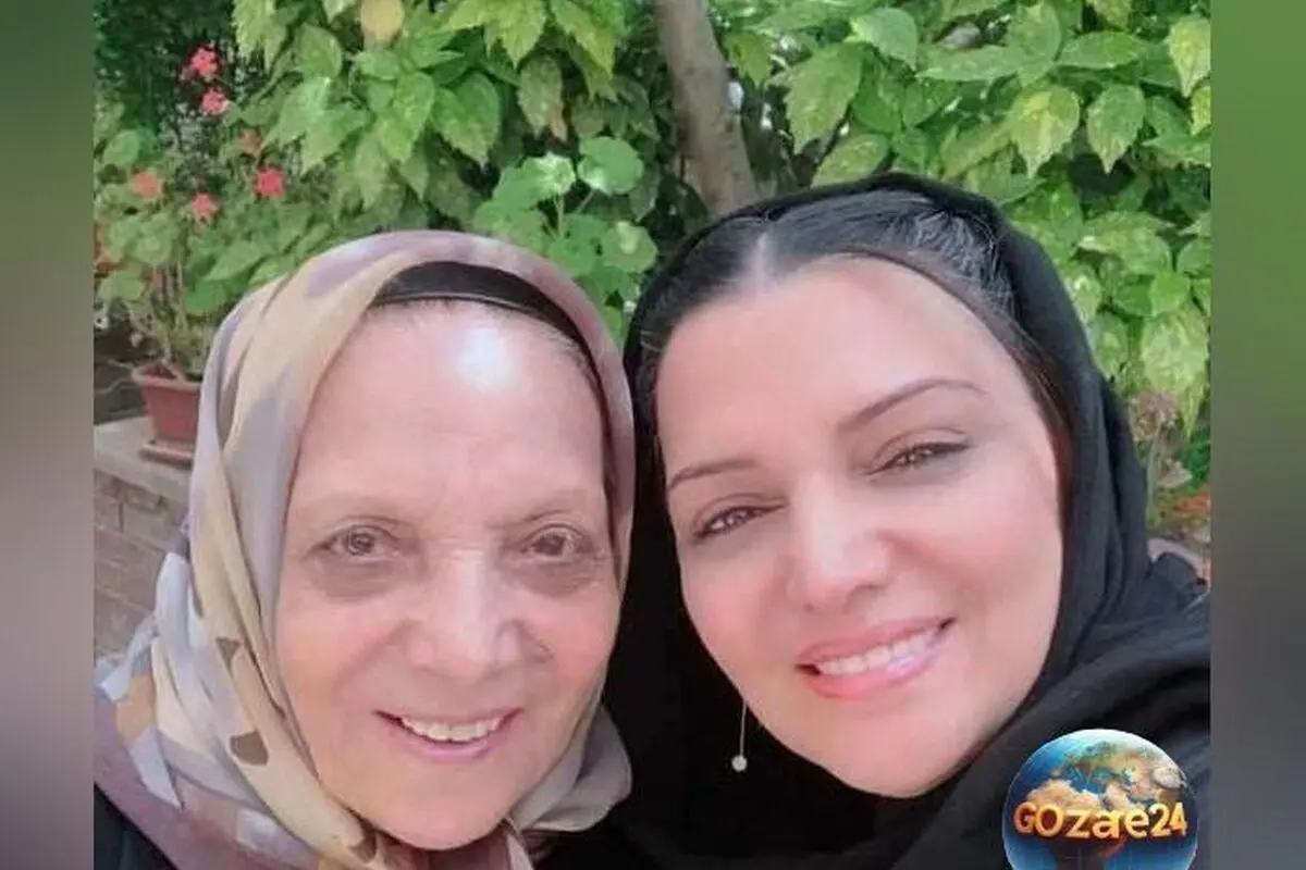 تصویر میز عزای مادر الهام پاوه‌نژاد با گل‌آرایی و شمع‌آرایی شاعرانه؛ یادبودی دل‌نشین در فضای مجازی