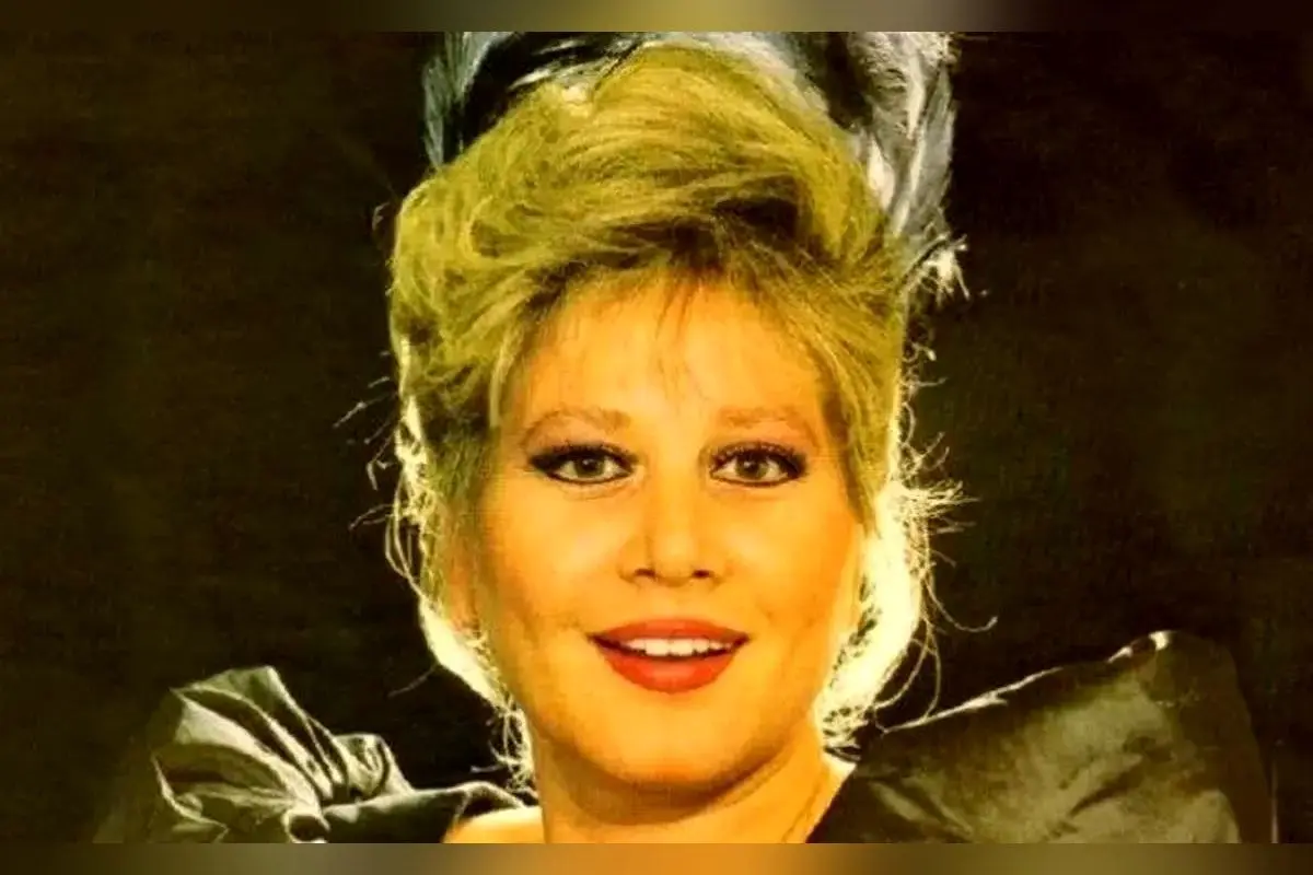 معزز آباچی، هنرمند محبوب ترکیه، در ۷۸ سالگی درگذشت؛ بیوگرافی و خاطراتی از زندگی یک ستاره بی‌نظیر