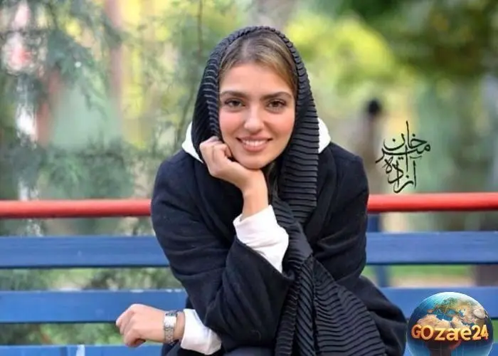 تصویر جدید مونا کرمی با لبخند دلنشین و استایل خاص در اینستاگرام | زیباترین لحظه‌های بازیگر معروف