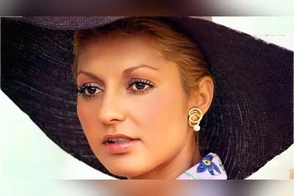 با نگاهی به ۵۵ سال پیش؛ بازی بی‌نظیر گوگوش و عزت‌الله انتظامی در فیلم «بی‌تا»