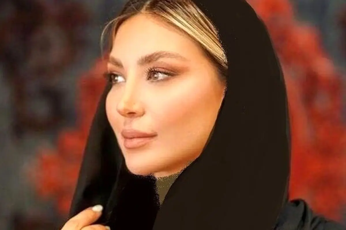 استکان کمر باریک با نعلبکی رنگی سلیقه بیستِ مینا خانوم؛ استایل سنتی و باکلاس برای چیدن میز عصرانه