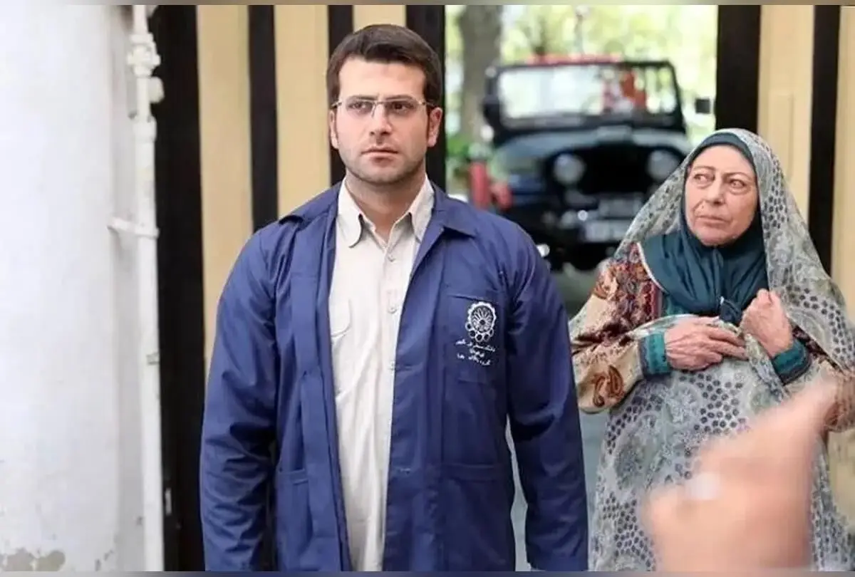 سلفی خاص بی بی و روزبه حصاری در پشت صحنه سریال بچه مهندس ۳ سال ۹۹ | سفر در زمان و خاطرات تلخ و شیرین