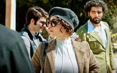 نازنین بیاتی در تاسیان با تیپ جذاب و سلفی خیره‌کننده، دل‌ها را برد | زندگی و موفقیت‌های بازیگر محبوب ایرانی
