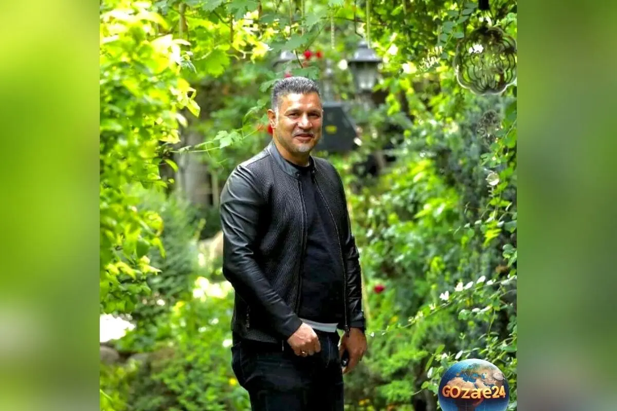 علی دایی با ظاهر جدید و جذاب در کنار میکروفون؛ تغییرات شگفت‌انگیز و تصاویر دیدنی از شهریار فوتبال ایران