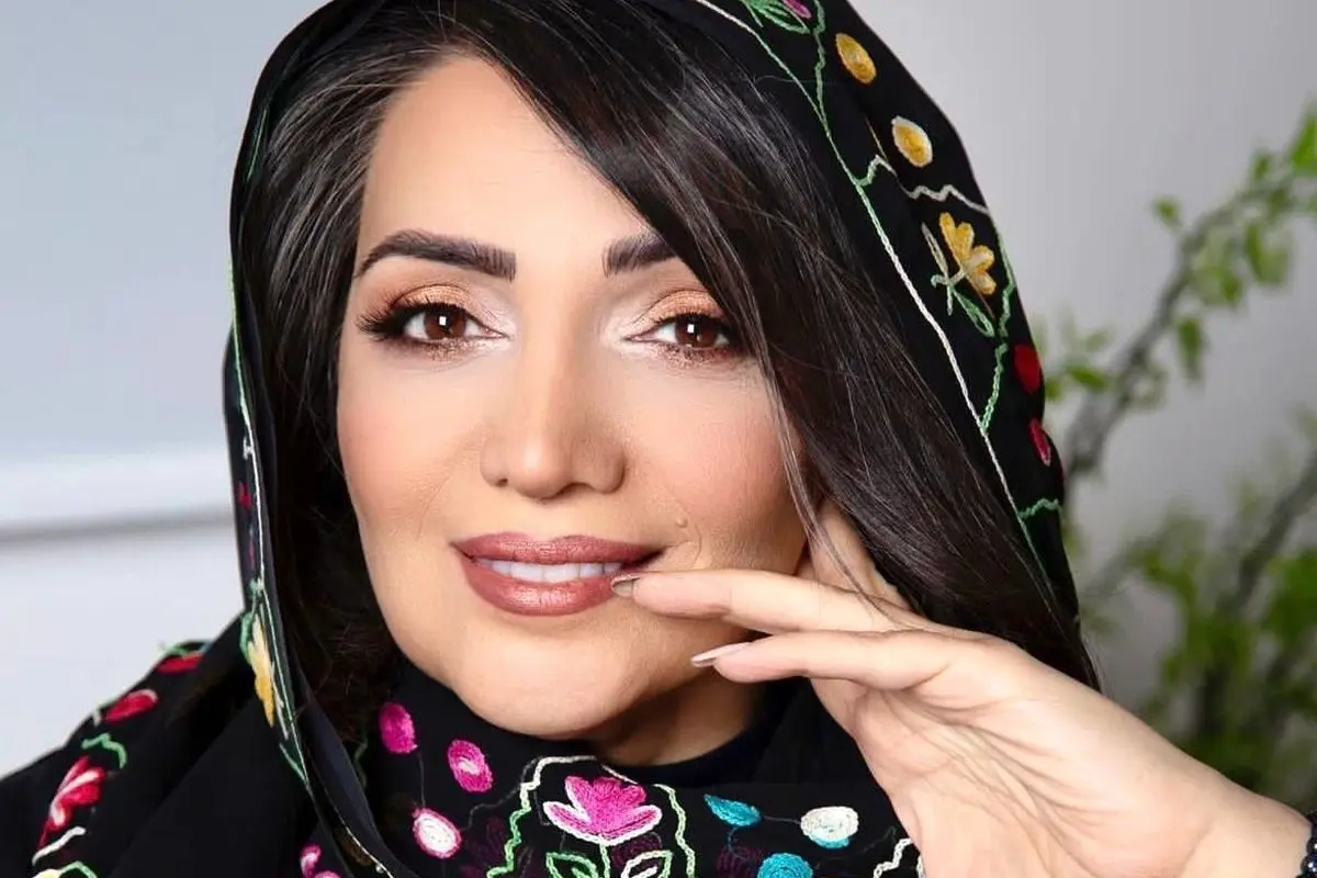 مرهم زخم‌های الهام پاوه نژاد چیست؟ یا انگیزه بیدار شدن قبل از طلوع آفتاب؟