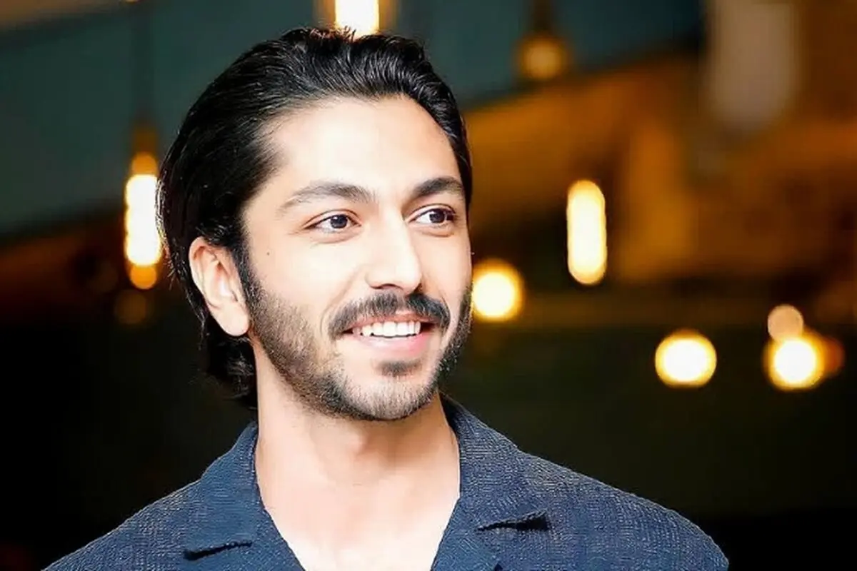 ماشین‌های لوکس و هوشمند کیسان دیباج، نیمای «گردن‌زنی» و رفیق فاب دارا حیایی؛ نگاهی به خودروهای لاکچری و تصاویر جذابشان