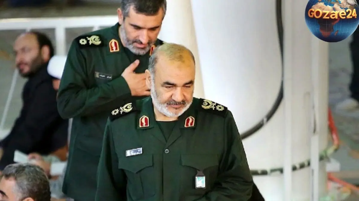تصویر نادر از دیدار رهبر انقلاب و سردار سلامی در نمایشگاه دستاوردهای سپاه با پهپاد غزه سال ۱۴۰۲