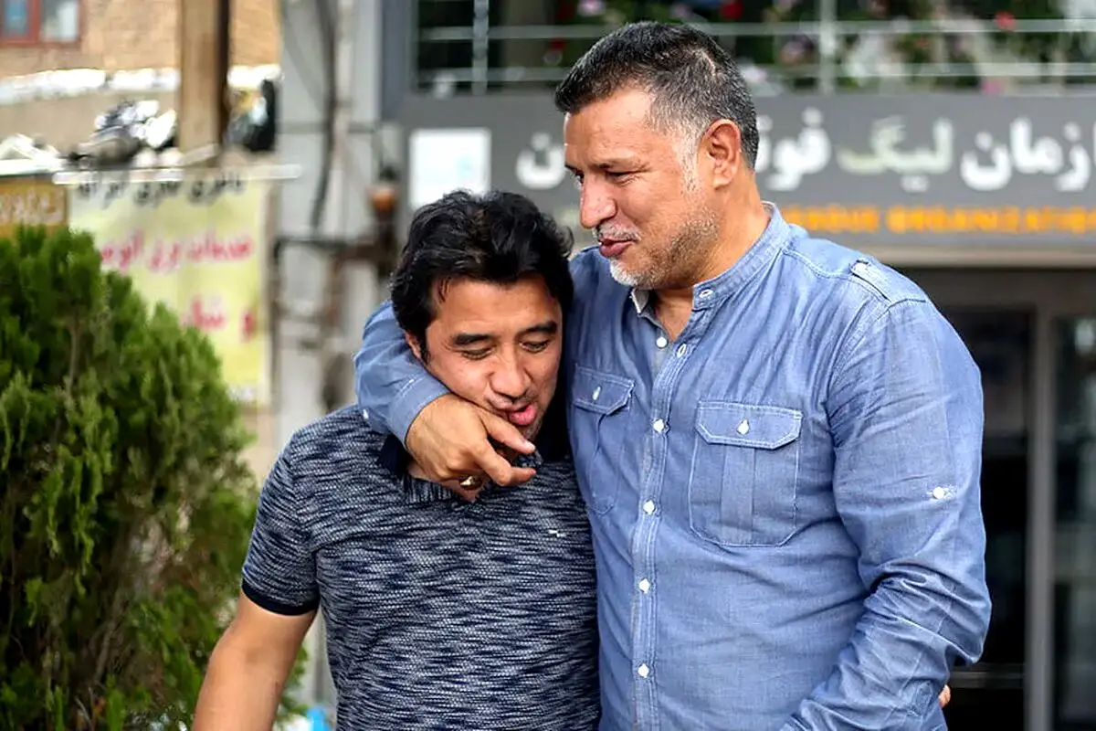 خداداد پنالتی گرفت علی‌دایی زد در بازی خیریه منتخب 98 و منتخب خراسان برای بازمانگان حادثه معدن
