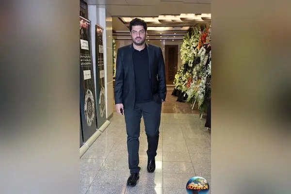 مراسم خاکسپاری پدر سام درخشانی با حضور هنرمندان و لحظات غم‌انگیز و همدردی پژمان بازغی و کامبیز دیرباز