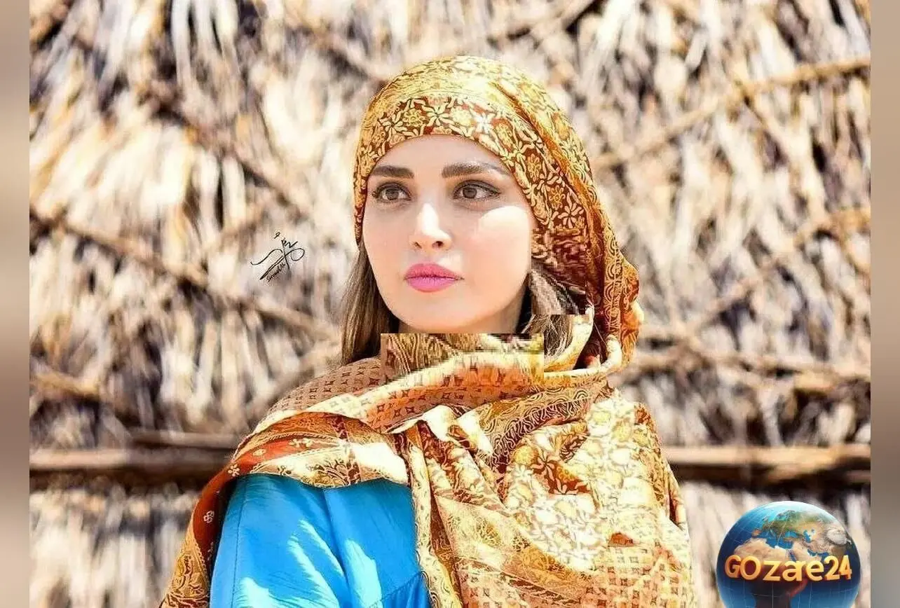 بهنوش طباطبایی در پشت صحنه سریال «سووشون» با روسری خاص و طرح‌دار + عکس جدید
