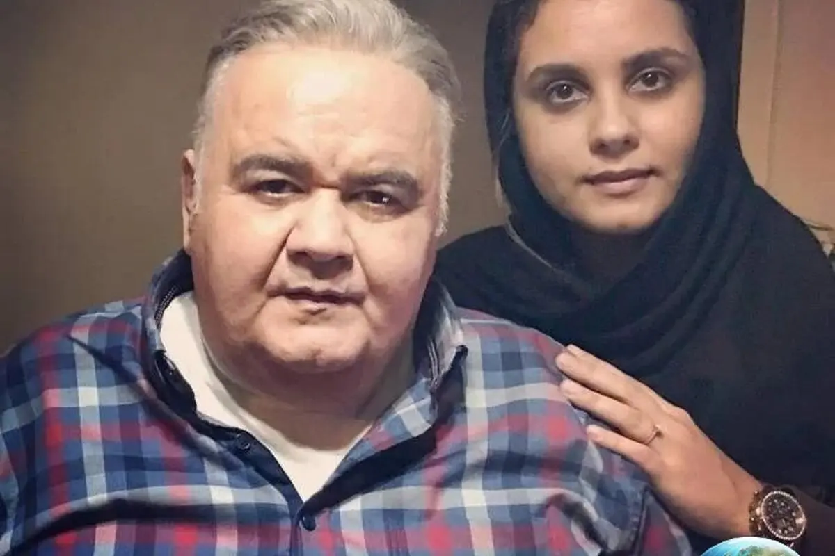 اکبر عبدی از سفر خاطره‌انگیز به مکه با دختر ۹ ساله‌اش و پیشنهاد عجیب طلا فروش در فضای مجازی