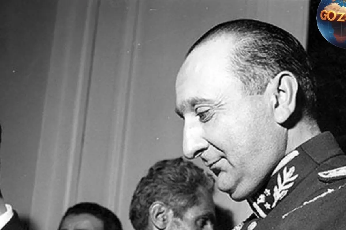 عکس نادر و تاریخی نصیری رئیس سوم ساواک در کنار خانواده‌اش | دهه 50