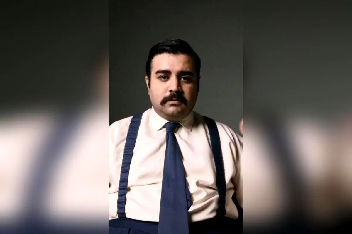 "نمایش «قلب نارنگی» با ۱۵۰ اجرای موفق و بلیت‌فروشی جدید در تیوال – برادر کوچک در نقش محمدرضا محمدپور"