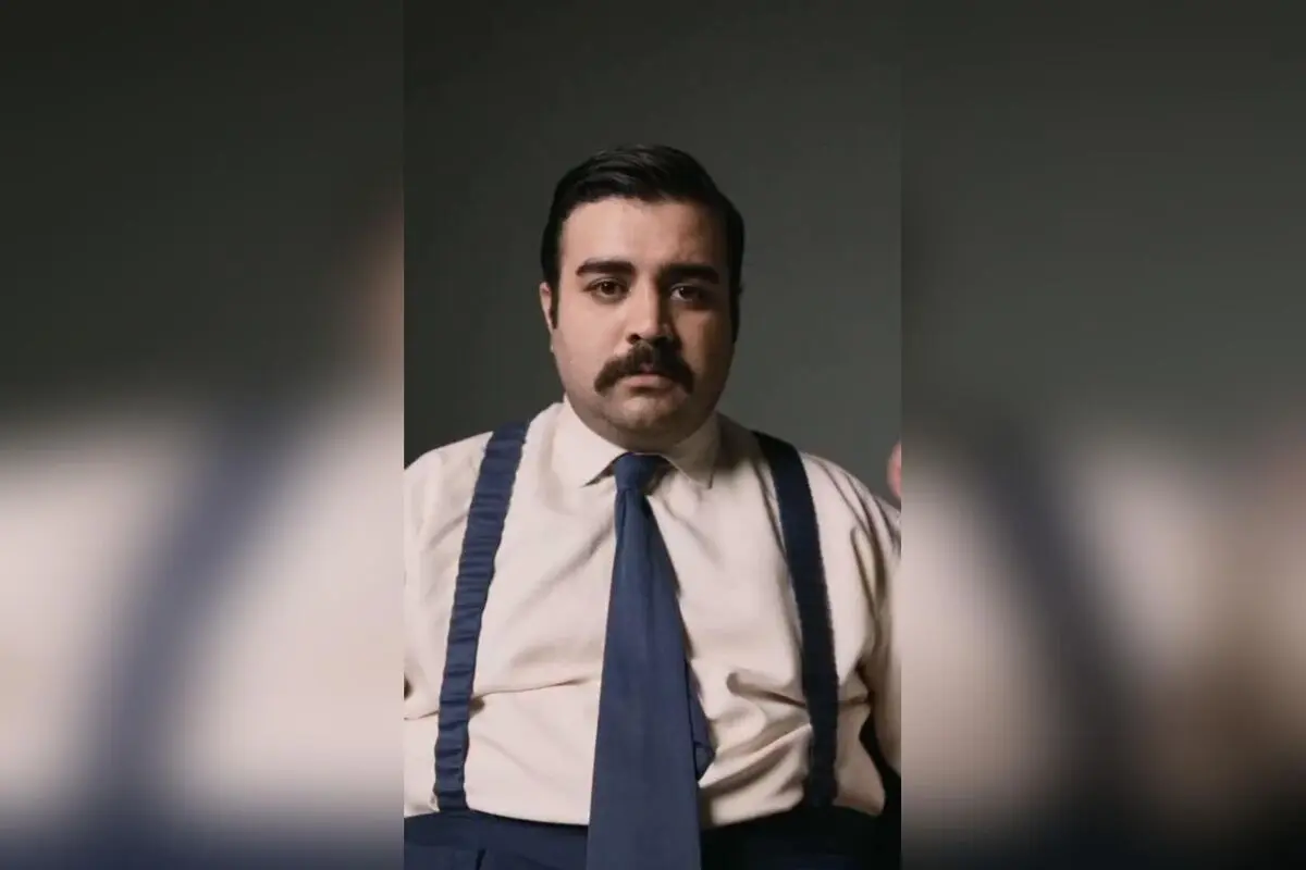 "نمایش «قلب نارنگی» با ۱۵۰ اجرای موفق و بلیت‌فروشی جدید در تیوال – برادر کوچک در نقش محمدرضا محمدپور"