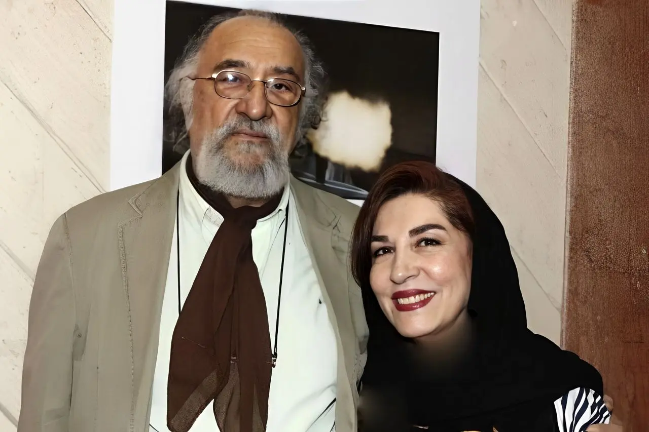 داریوش ارجمند در سریال ستایش: به فرشته گفتم هرکس ما را دید، اسمش را بگوید تا برایش کارت عروسی بفرستم و از او خواستگاری کردم! لحظه‌ای عاشقانه و خنده‌دار در دنیای هنر