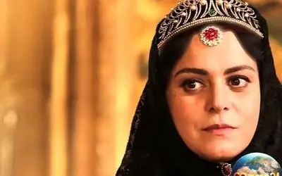 تصاویر جدید غزل شاکری، بازیگر جوان و تازه عروس سینمای ایران با لاک لاجوردی در خانه ابدی + عکسهای خاص