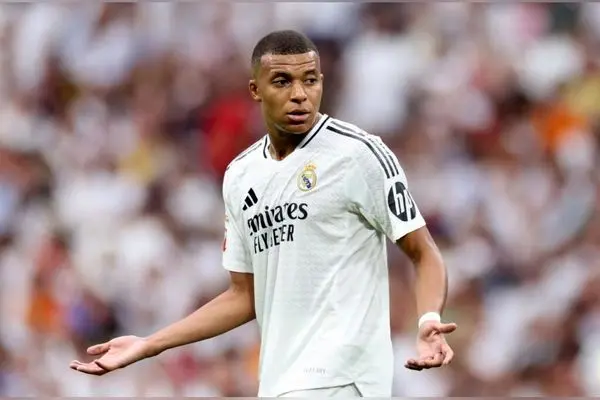 تصاویر لو رفته از عمارت لوکس فوق‌ستاره رئال مادرید در بورلی هیلز با ارزش ۱۰ میلیون پوند