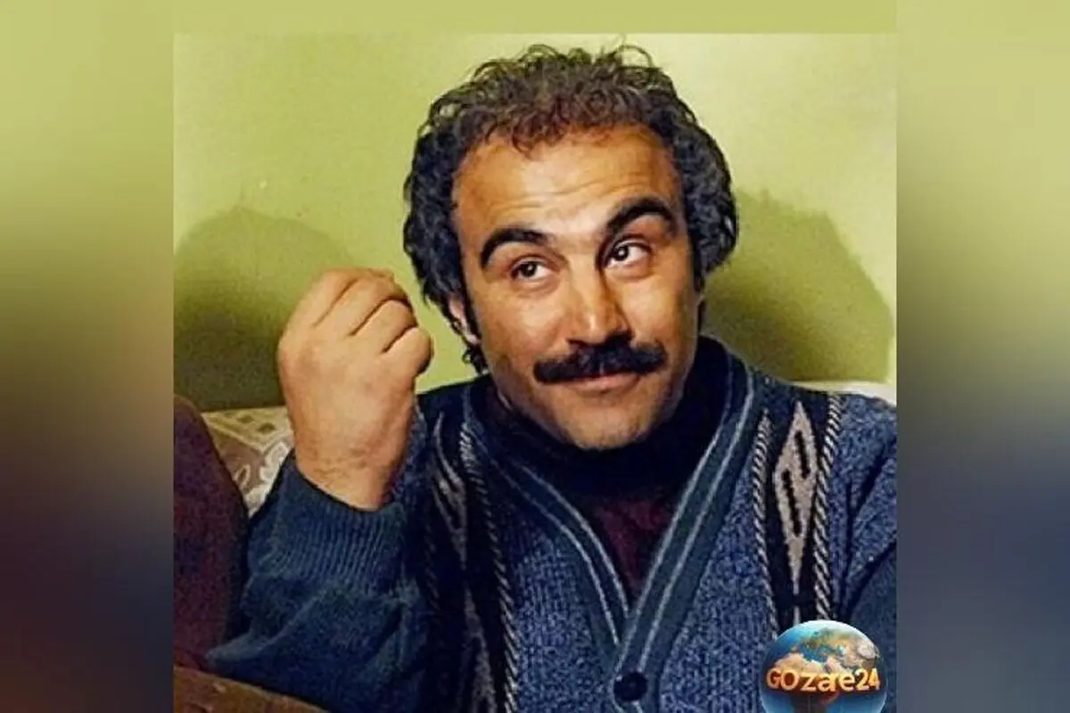 چیدمان لوکس و مدرن منزل محسن تنابنده نقی معمولی با کابینت‌های سفید و مبلمان طوسی