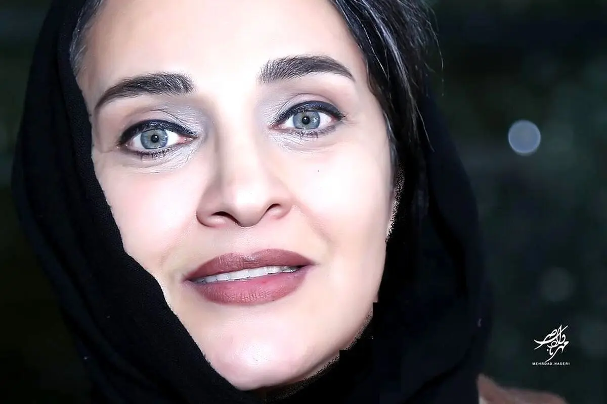 رویا نونهالی در پشت صحنه «سرایل بوی باران» با عروس کم سن و سال در یک سلفی جالب